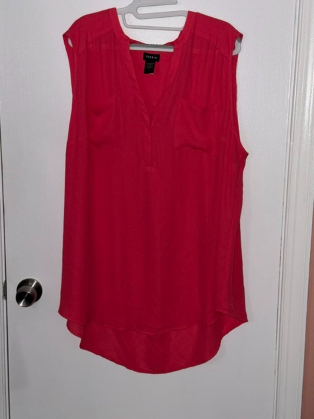 Torrid 3X Coral Red Sleeveless Split V-Neck Popover Tunic Top Dual Pocket